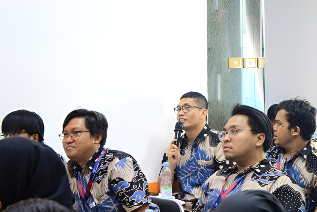 Internal training session, building deep technical expertise across assurance, tax and advisory disciplines.
